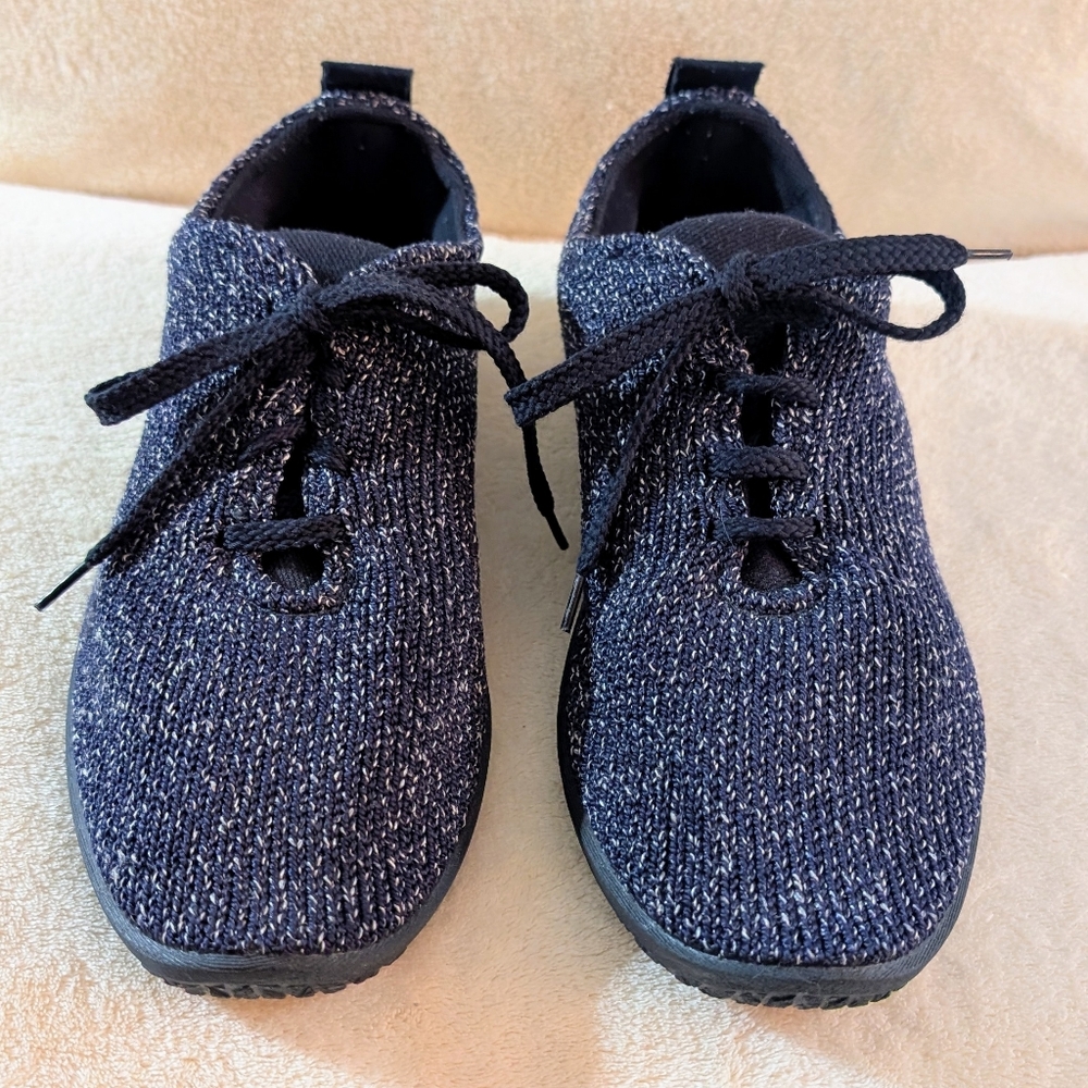 Arcopedico Navy w/White Threads Knit Lace Up Shoes